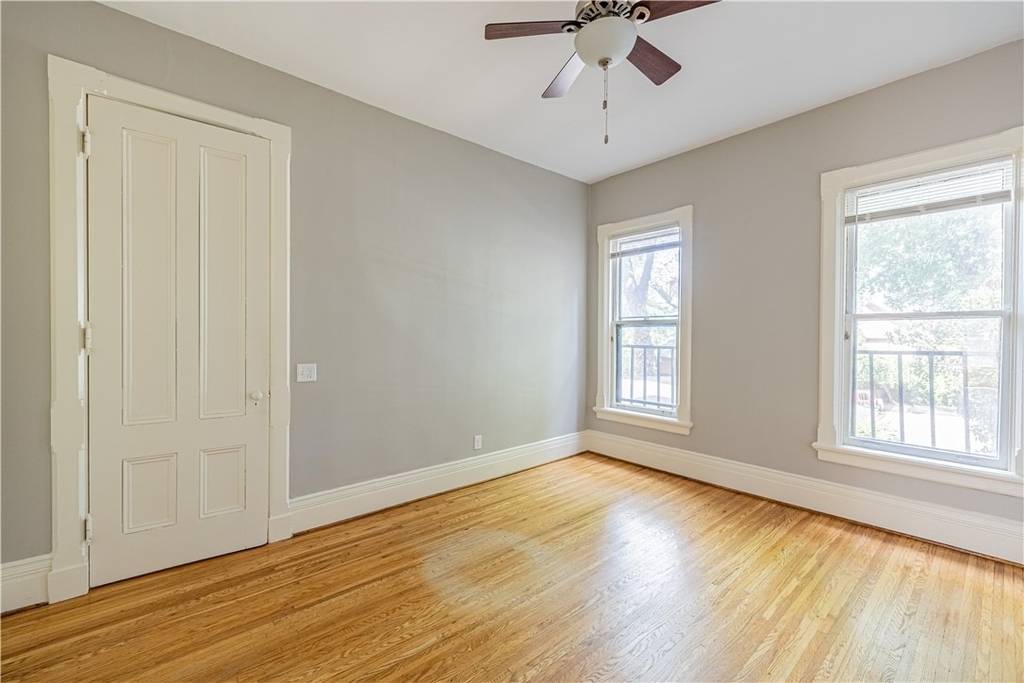 136 Gibbs Street - Photo 8