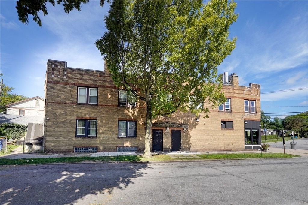 85 Mapledale Street - Photo 0
