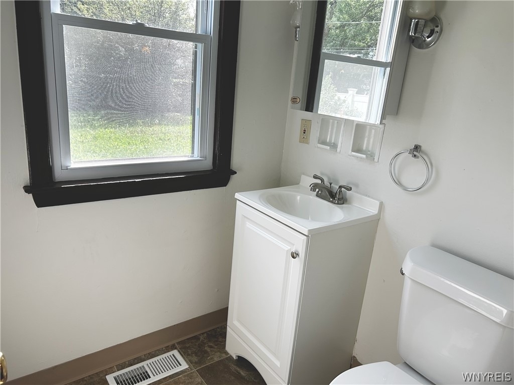 3319 Mckinley Parkway - Photo 3