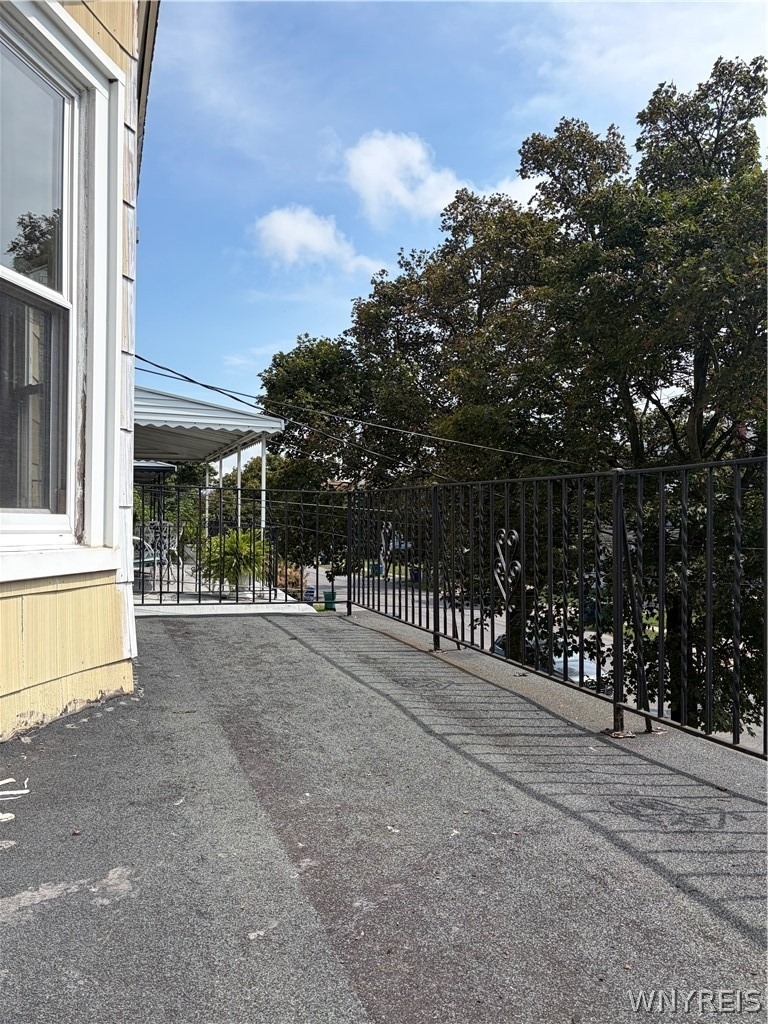 340 Leroy Avenue - Photo 10