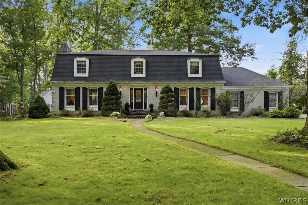 125 Amberwood Drive - Photo 1