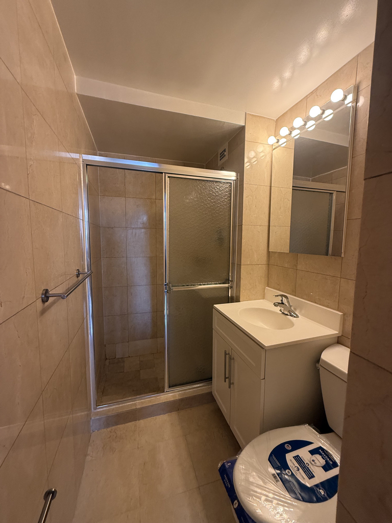 435 East 79th Street - Photo 11