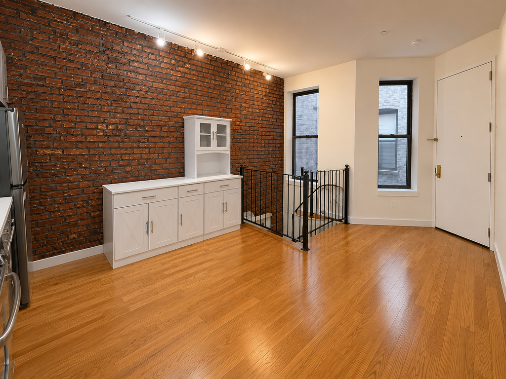 662 Park Place - Photo 0