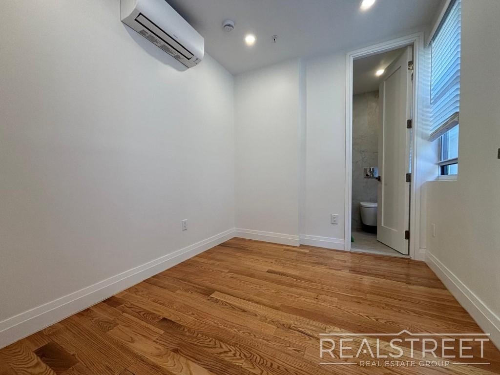310 Park Ave - Photo 7