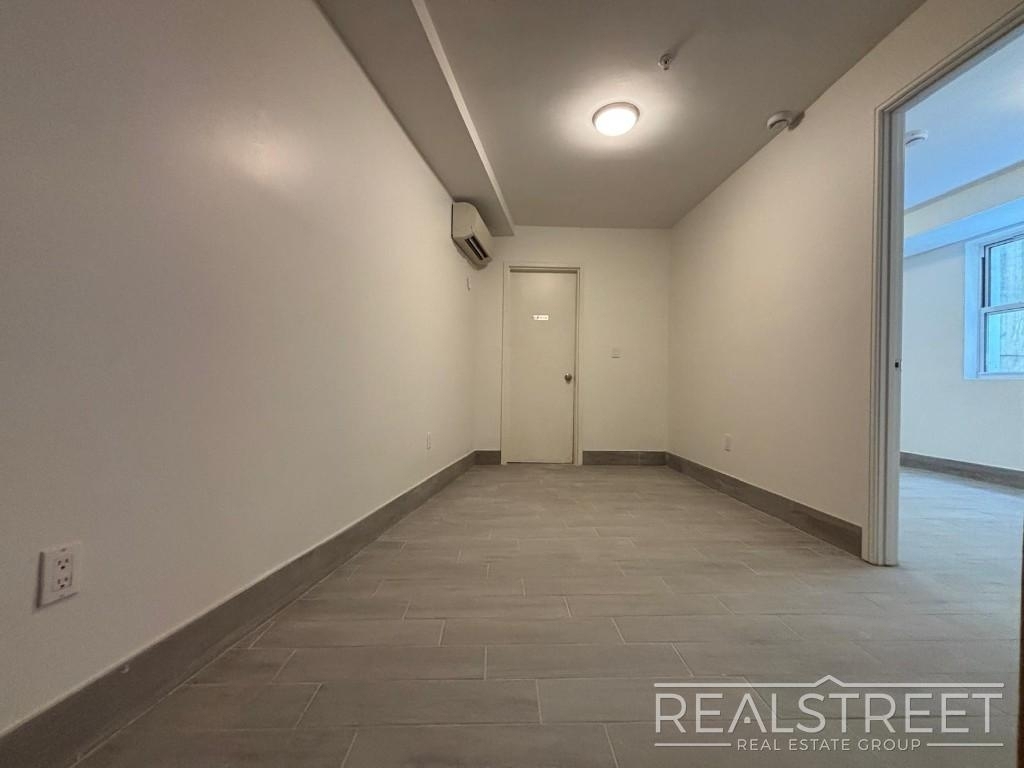 310 Park Ave - Photo 4