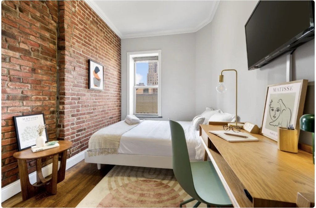 437 West 53rd Street - Photo 1