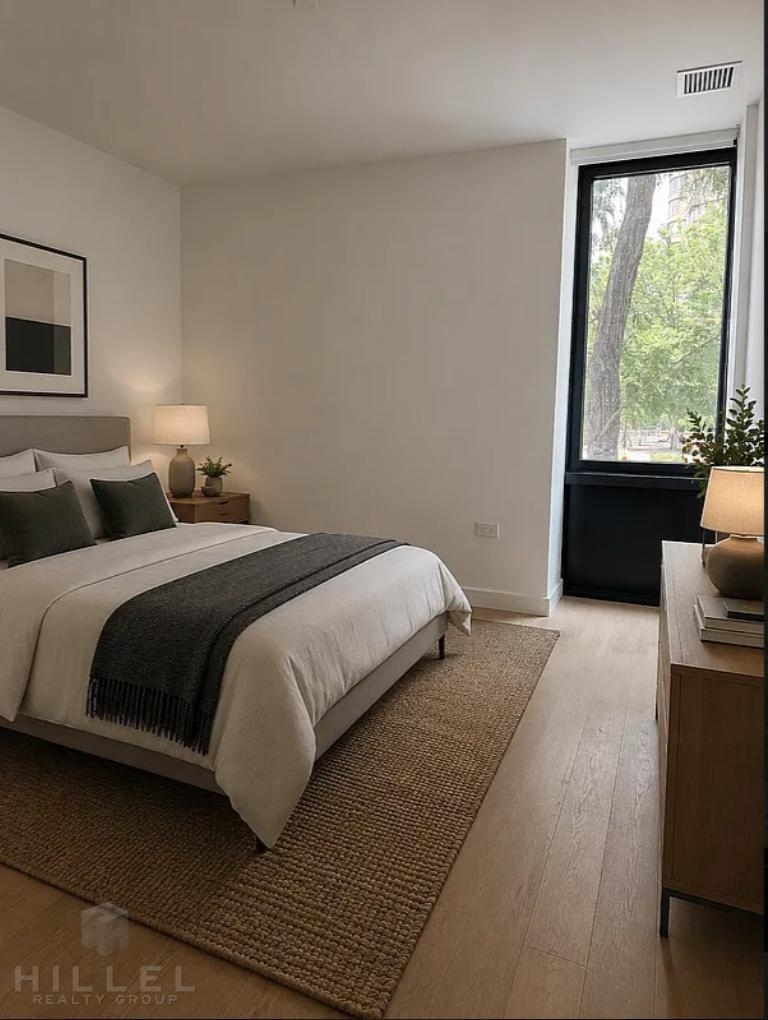 1st Avenue - Photo 1