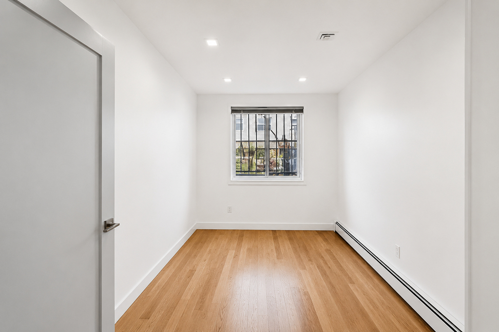 41 DE Sales Place - Photo 2