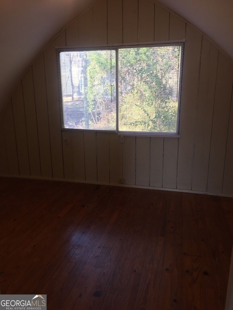 1453 Barnett Shoals - Photo 12