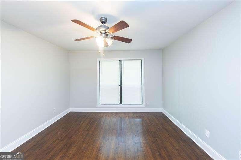 2657 Lenox Road - Photo 13