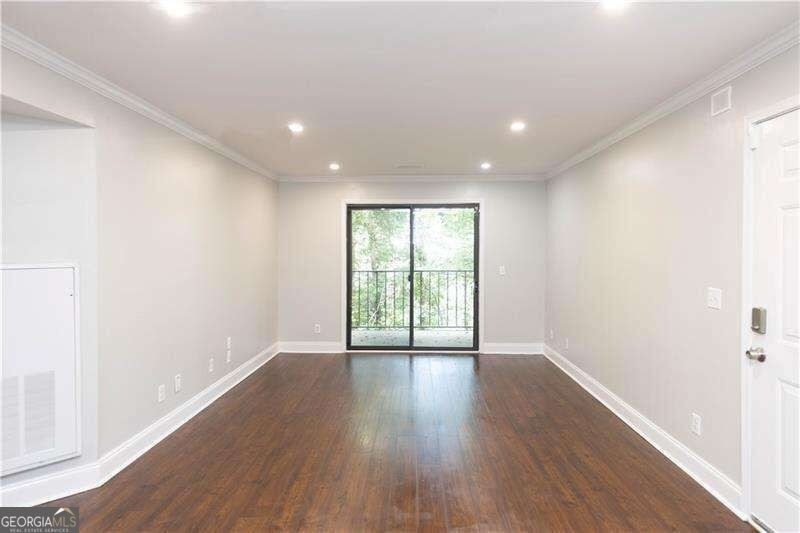 2657 Lenox Road - Photo 2