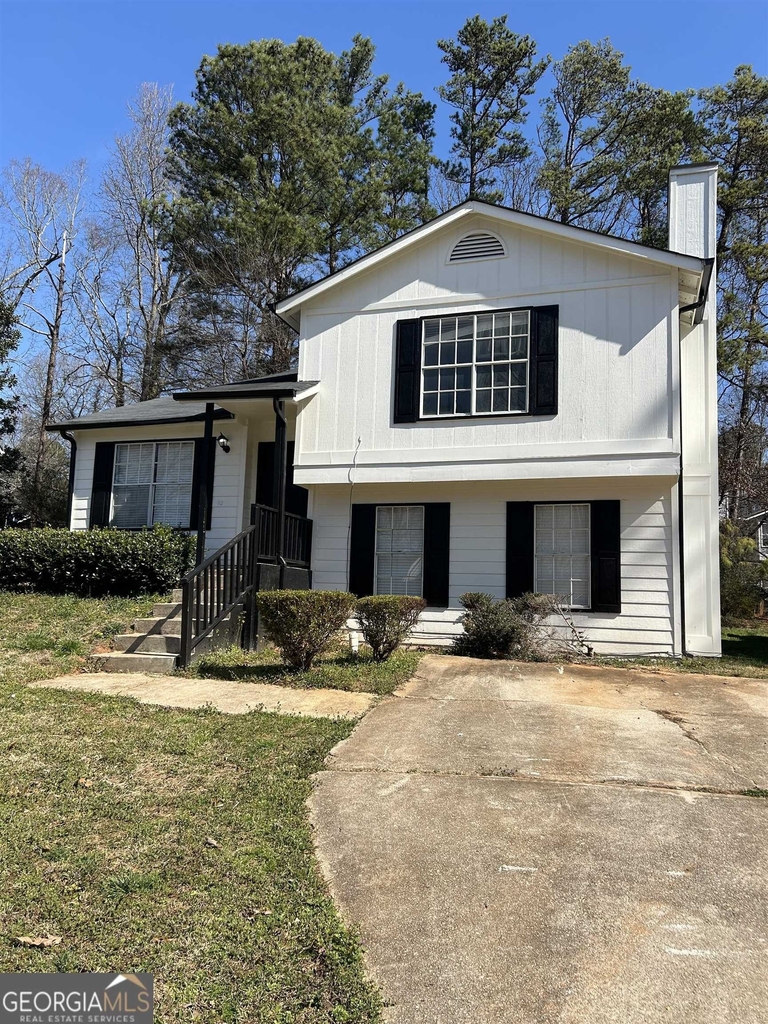 5588 Fairington Place - Photo 0