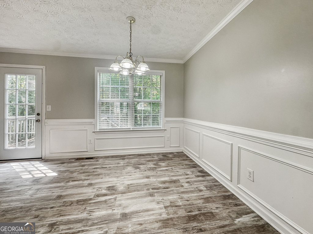 335 Paradise Drive - Photo 4