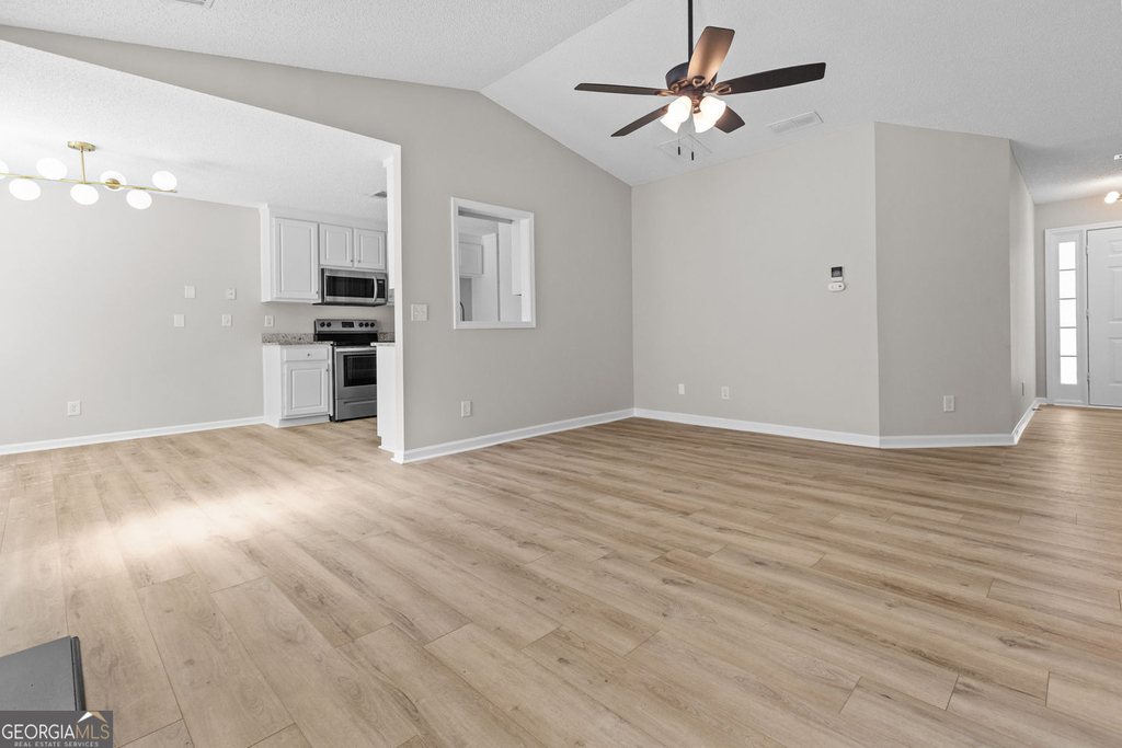 1587 Brush Creek Dr - Photo 4