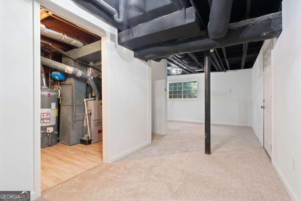 920 Kings Court - Photo 35