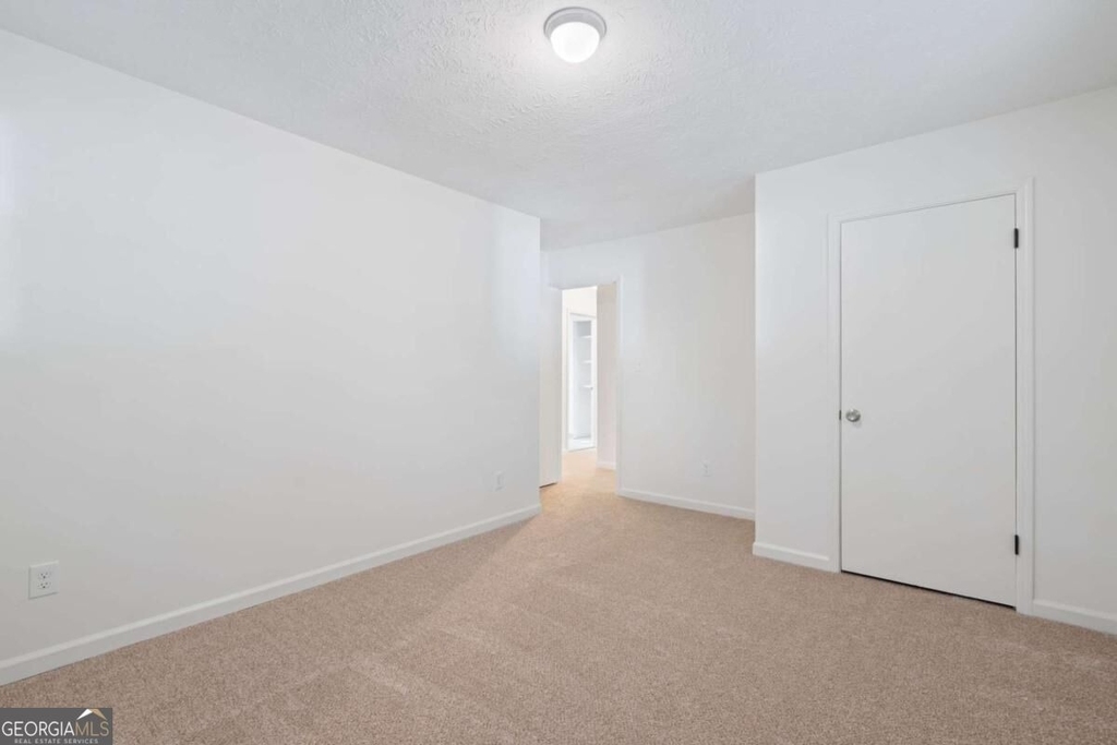 920 Kings Court - Photo 22