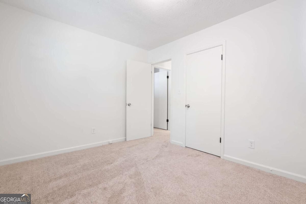 920 Kings Court - Photo 20