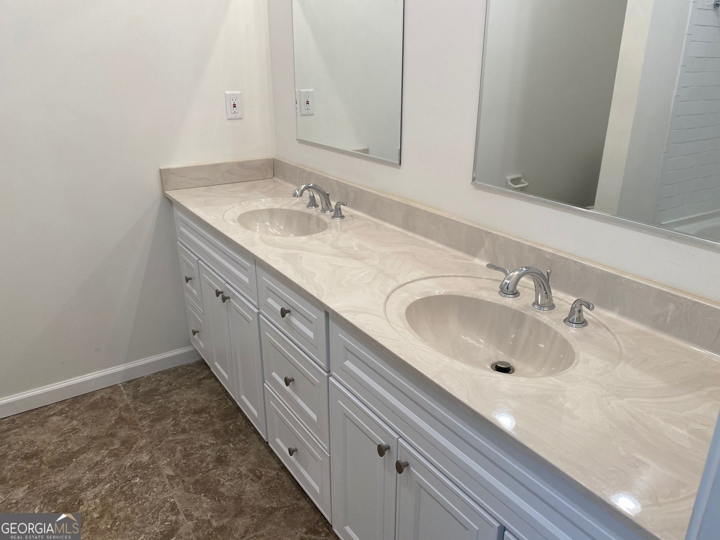 244 Windemere Way - Photo 15