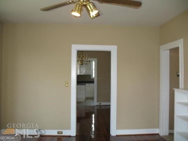 15 Oak Street Ne - Photo 2