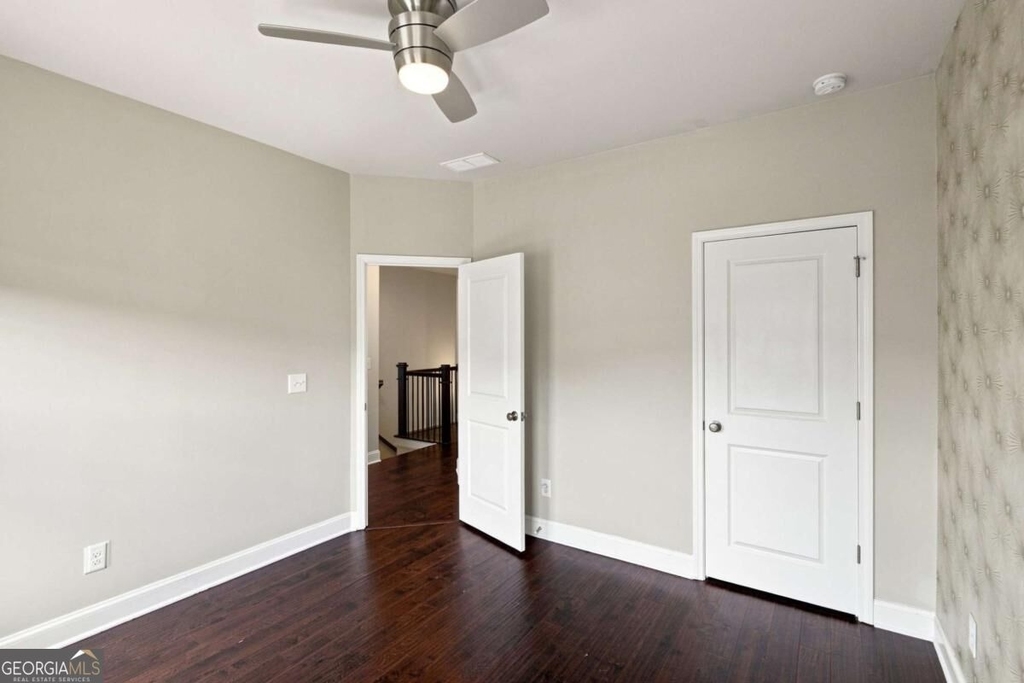 7850 Laurel Crest Drive - Photo 11