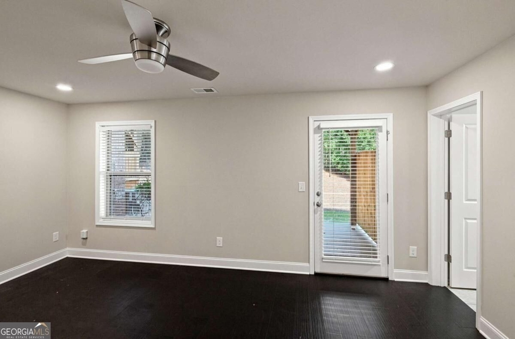 7850 Laurel Crest Drive - Photo 20