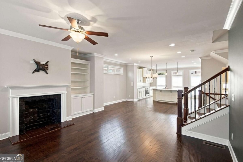 7850 Laurel Crest Drive - Photo 6