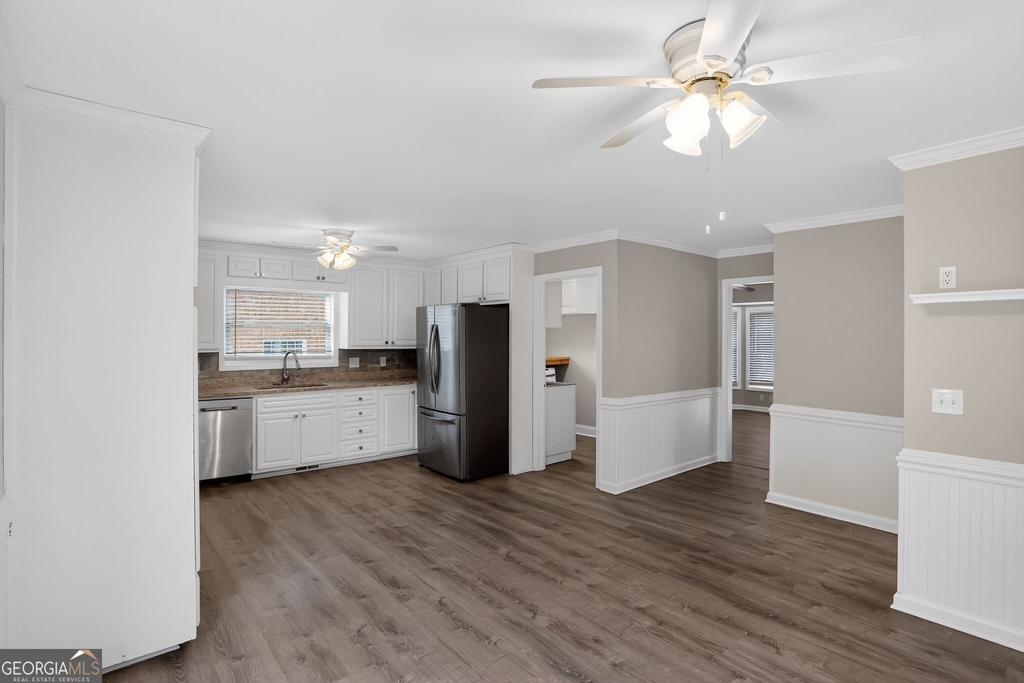 3445 Johnson Ferry Road Ne - Photo 4