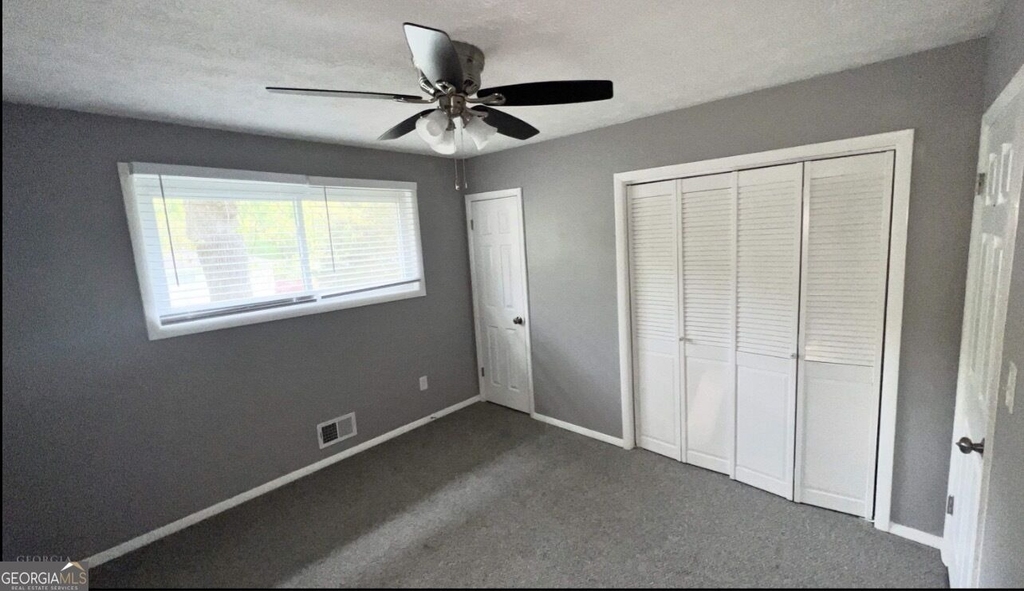 2894 Barry Avenue Se - Photo 10