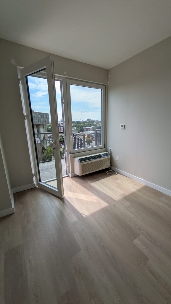 1584 Fulton Street - Photo 3