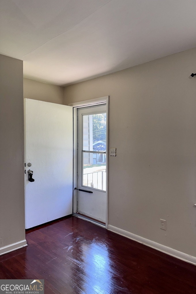 430 Windsor Drive - Photo 1