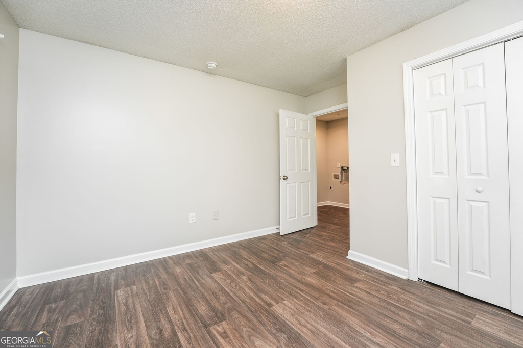 400 Lexington - Photo 7
