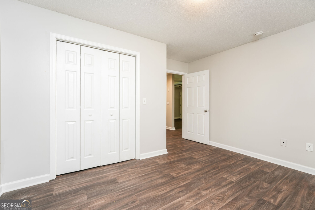 400 Lexington - Photo 10