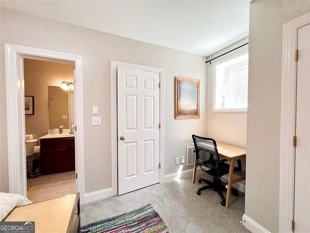 634 Irwin Street Ne - Photo 22