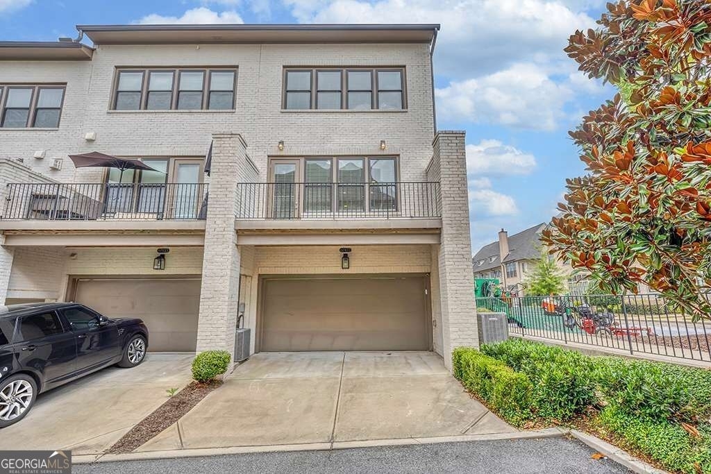 6807 Encore Boulevard - Photo 2