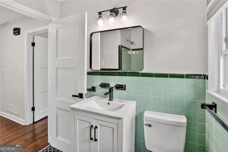 3081 Glendale Court - Photo 8