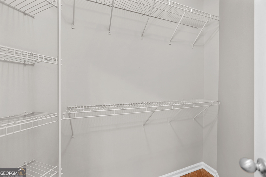 35 Bedford Park Drive - Photo 34