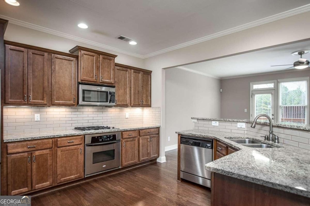 528 Twinrose Way - Photo 7