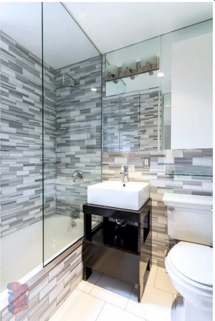 432 East 13th Street - Photo 3