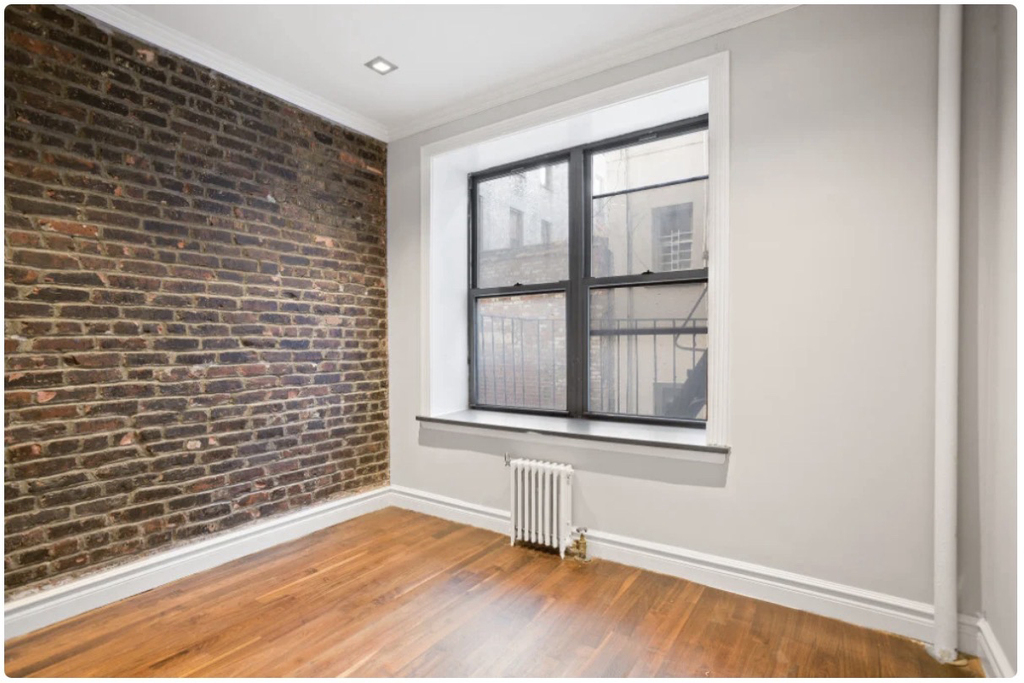 432 East 13th Street - Photo 2
