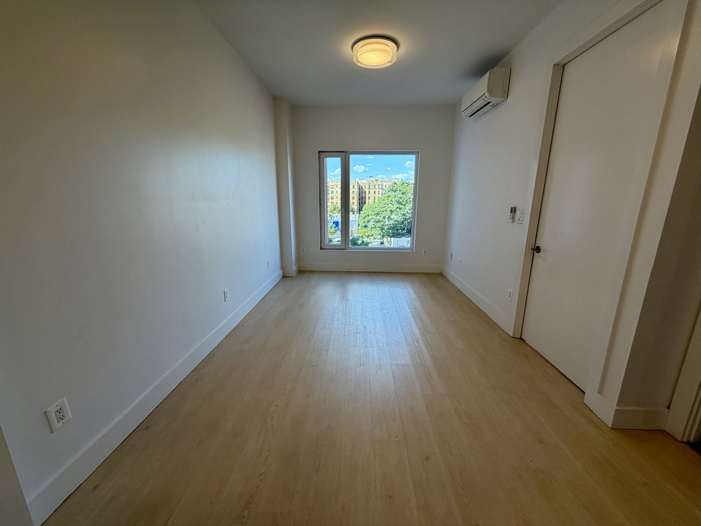 833 Maple Street - Photo 2