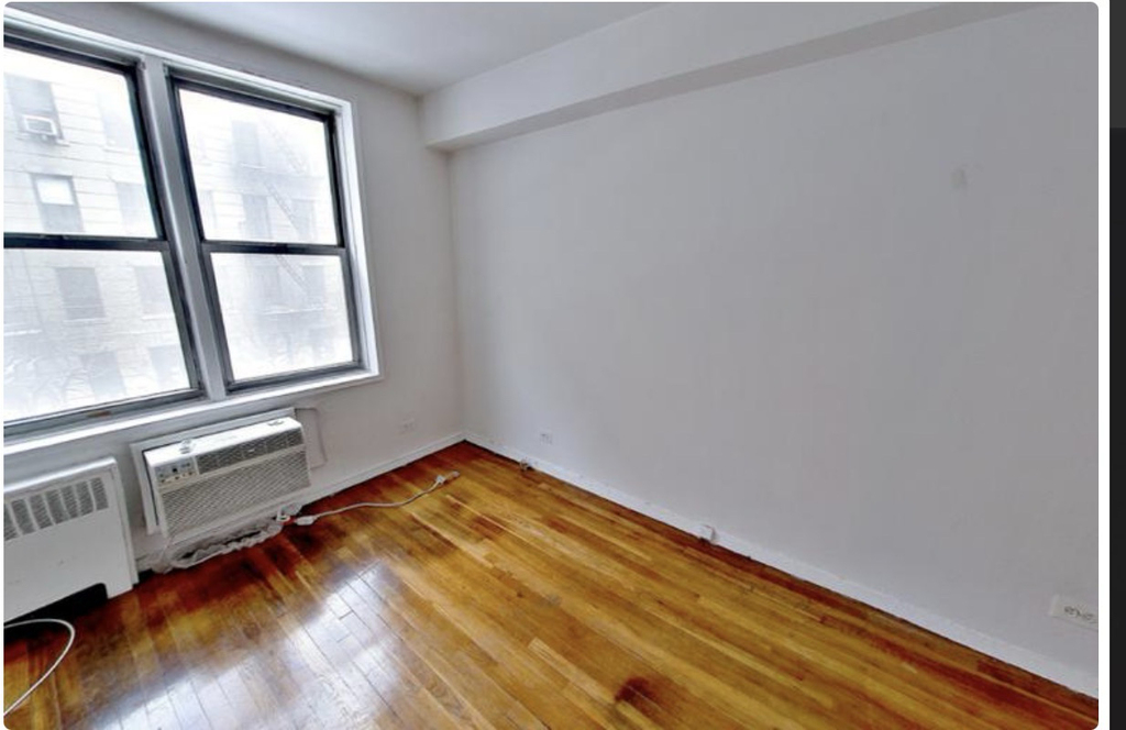 340 East 58th Street - Photo 1