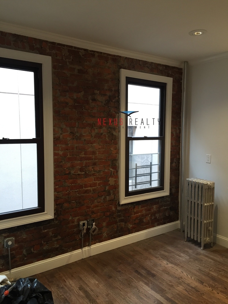 45-25 40th Street - Photo 1
