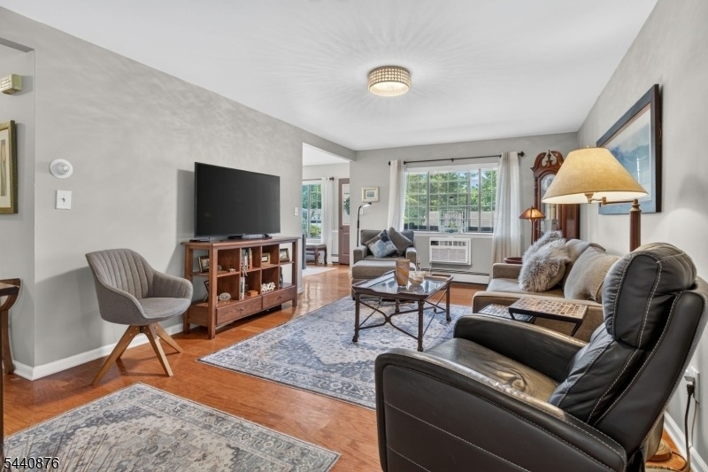 13 Kensington Rd - Photo 0