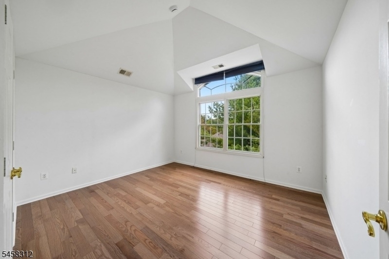 611 Binghampton Ln - Photo 22