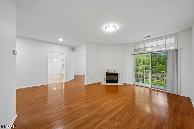 611 Binghampton Ln - Photo 8
