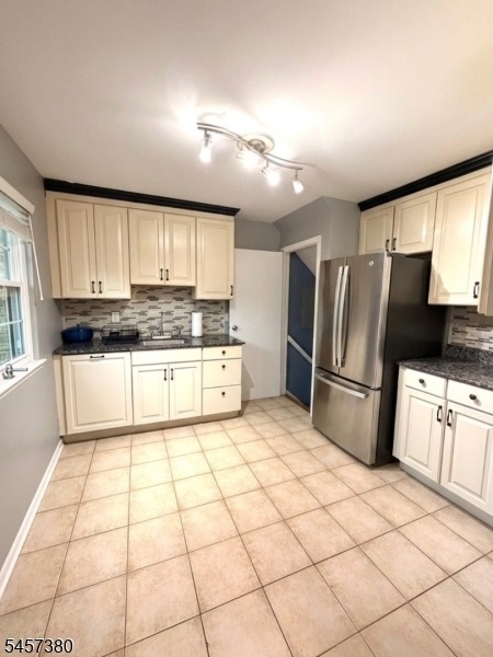 768 Springfield Ave - Photo 6