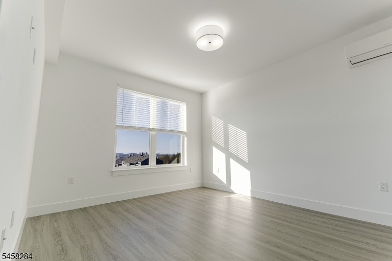 459 Bloomfield Ave - Photo 12