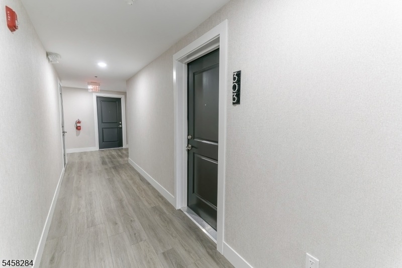 459 Bloomfield Ave - Photo 7
