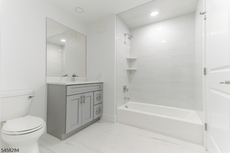 459 Bloomfield Ave - Photo 15