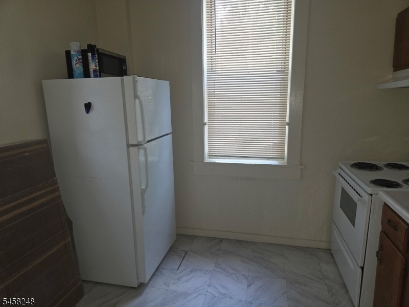 817 Ringwood Ave - Photo 4